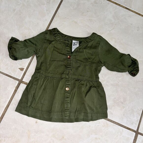 406. Carter's Green Long Sleeve size 6 months - Picture 1 of 2